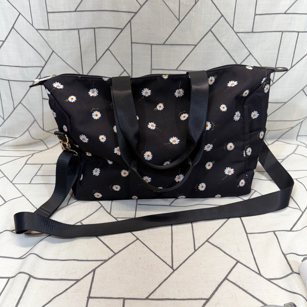 Alice + Olivia Duffel Bag Medium Black Daisy‎ Floral Crossbody Travel Weekend